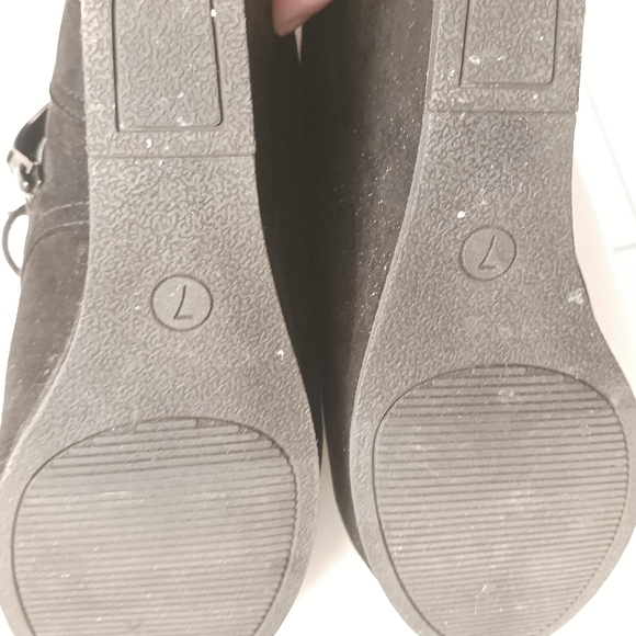 Universal Thread, lace up, platform booties size 7 - Picture 6 of 6